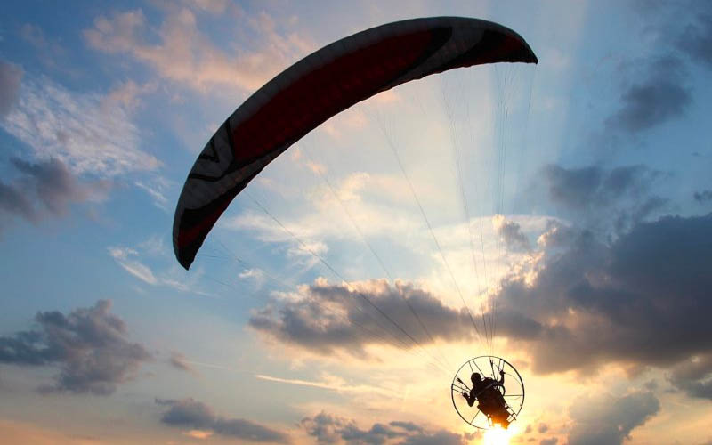 Parapente con motor, todo lo que necesitas saber